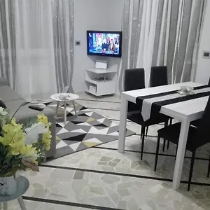 Appartamento Ylli House, Sanremo